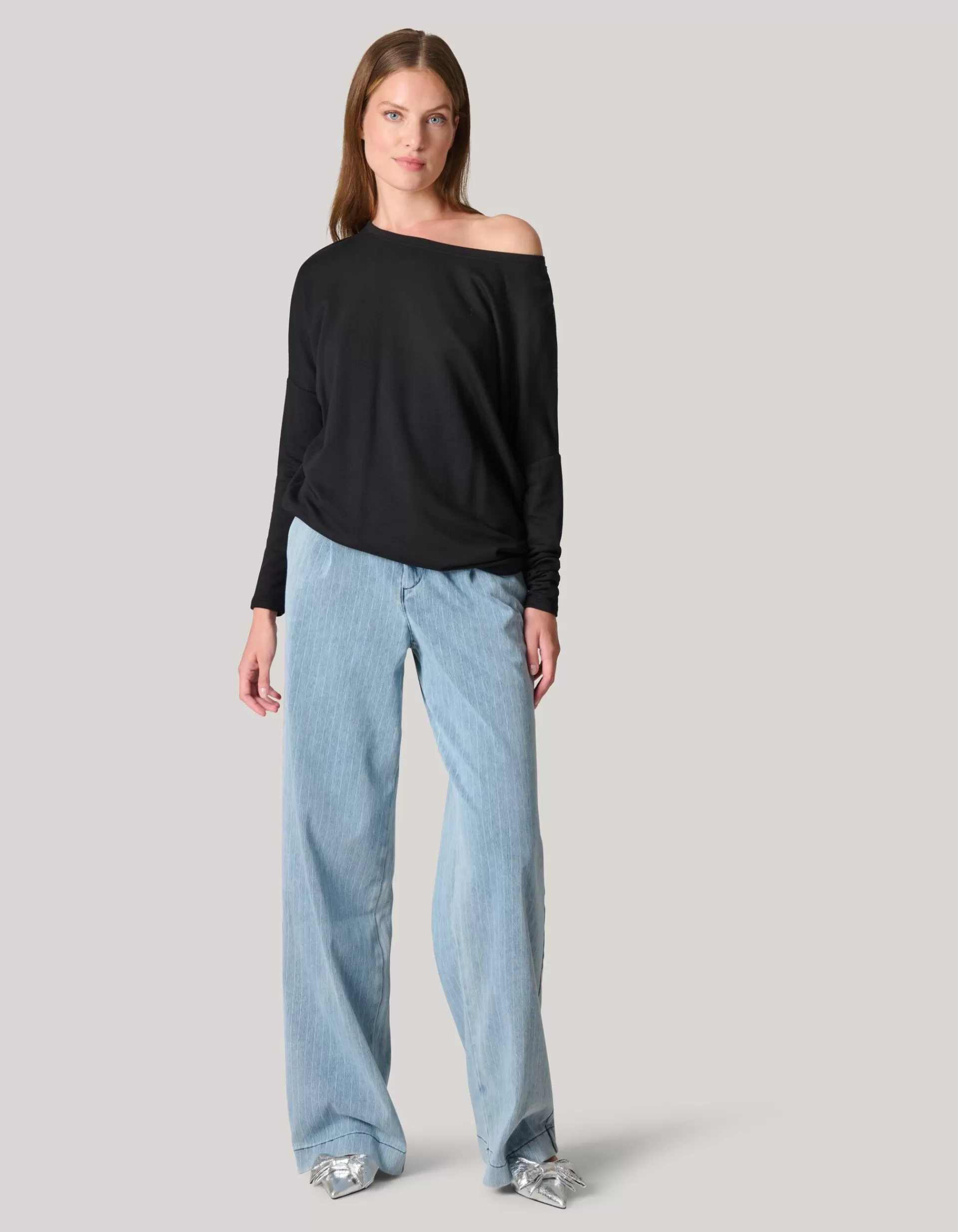 Basis Oversized Top Zwart>Shoeby Outlet