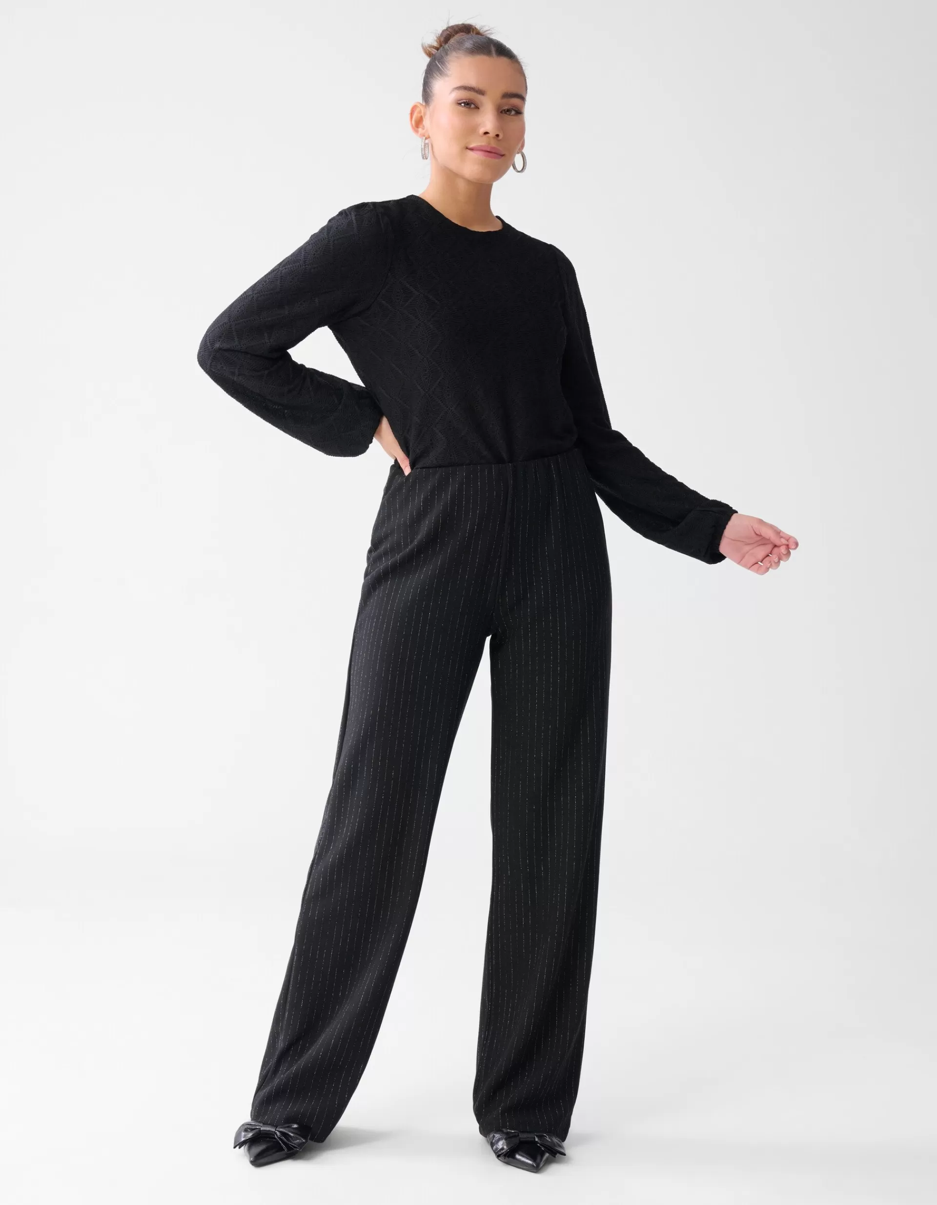 Lurex Pinstripe Wide Leg Broek Zwart>Shoeby Flash Sale