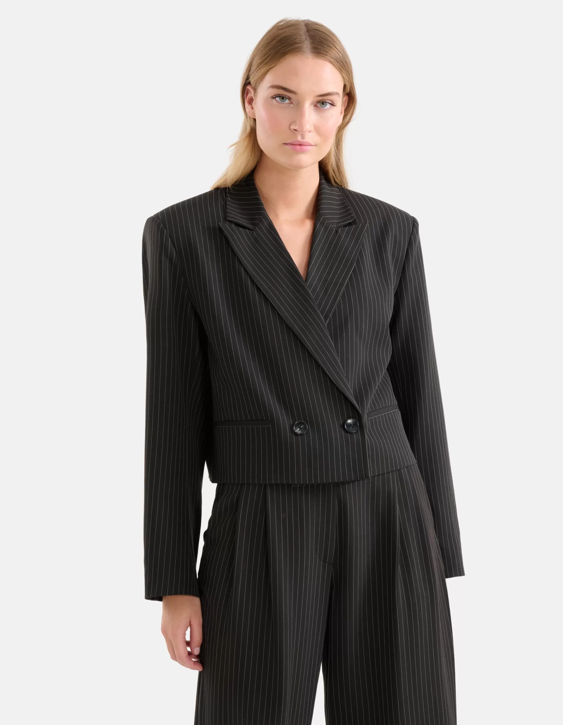 Pinstripe Cropped Blazer Zwart>Shoeby Best