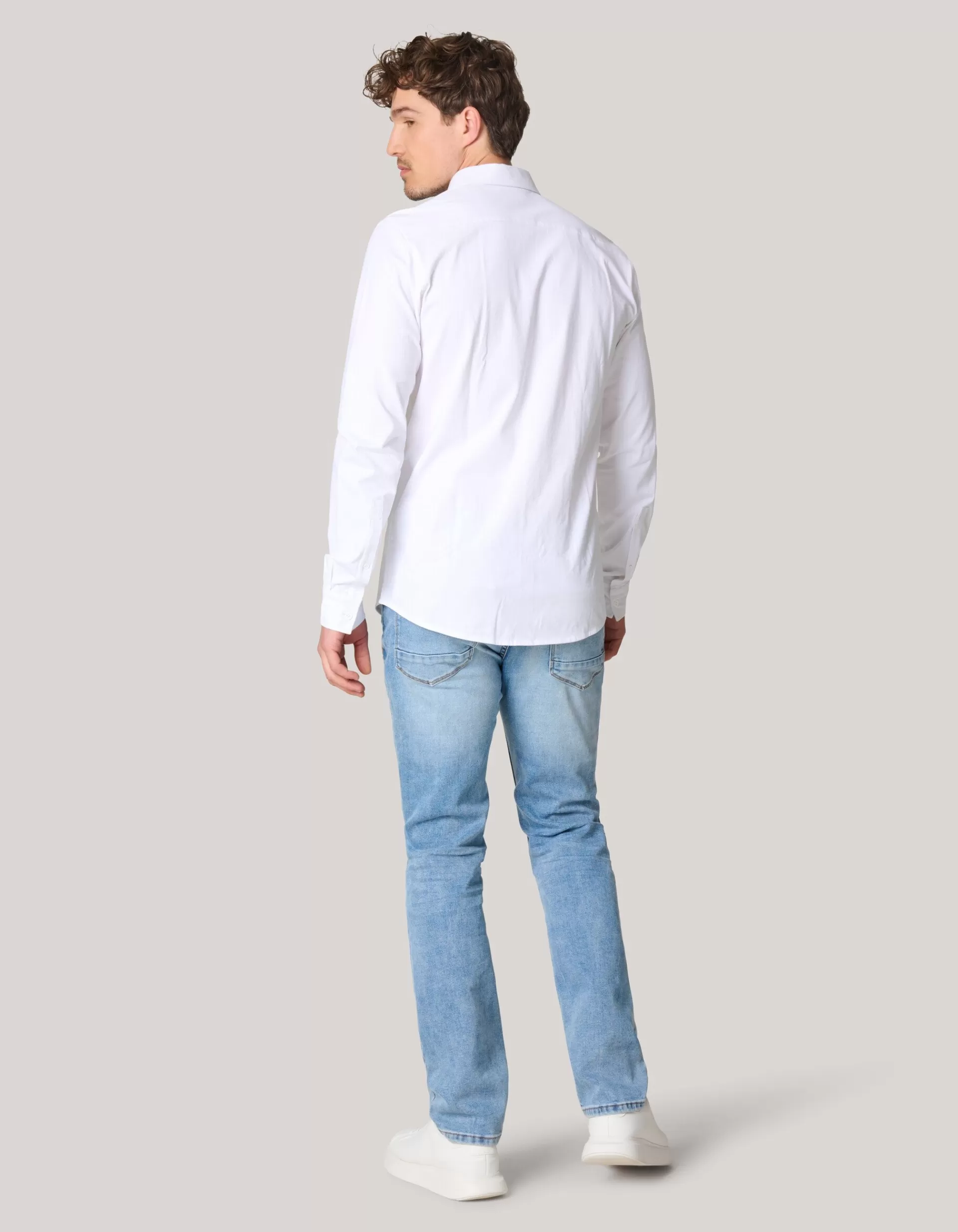 Straight Fit Light Jeans L32>Shoeby Clearance