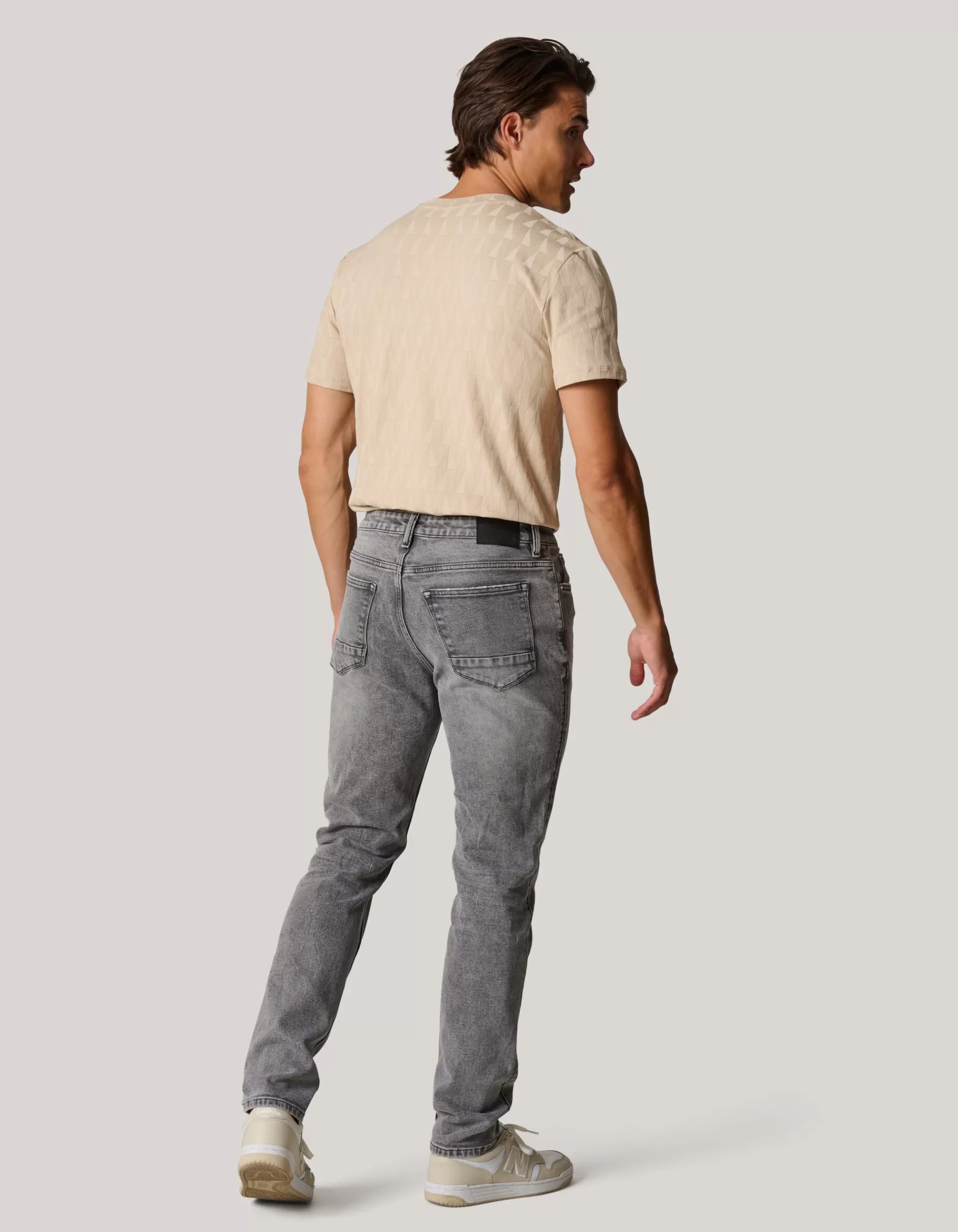 Tapered Fit Jeans Grijs L32>Shoeby Outlet